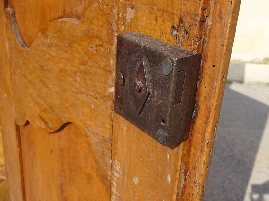 Light Wooden Cupboard, Very Old 9 Light Wooden Cupboard, Very Old - Image 9