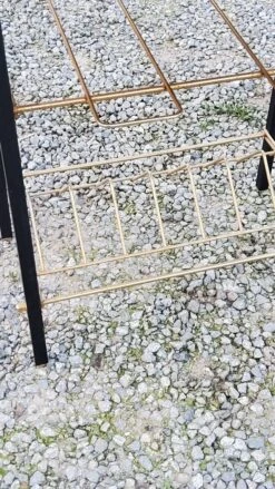 Vintage Side Table From The 60s Formica Top Imitation Rosewood Black And Gold Metal Legs -Bookcases Sales 93243965 f410 4495 a79c 6dd5d8087c18