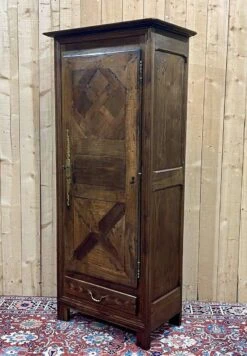 Rustic Bonnetière In 20th Century Chestnut -Bookcases Sales 94a17f2d 1330 4f43 acc7 8a9fd111c7d6