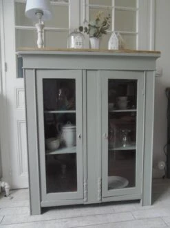 Vintage Display Cabinet Sublimated In Verdigris, 2 Doors With Beveled And Cut Windows, Wooden Top. -Bookcases Sales 9692cf51 3b71 4760 82cc 25d1576aed27