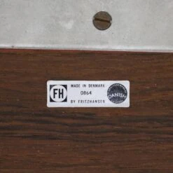 Round Coffee Table By Arne Jacobsen For Fritz Hansen, 1960s -Bookcases Sales 974311ec 7d3f 431d b8d3 eb3fe7ede7f2