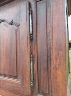 Walnut Bonnetière 19th -Bookcases Sales 99e48cc9 c89a 413e 99f2 3eda4ea5c249