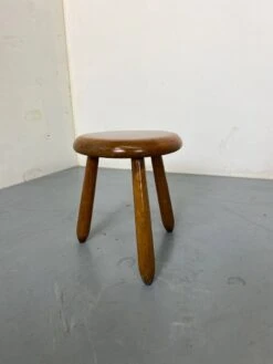 Small Mid-Century Modernist Round Oak Side Table B, 1950s -Bookcases Sales 9ae30a39 6b0f 428e a62b 4c580dfcf93a