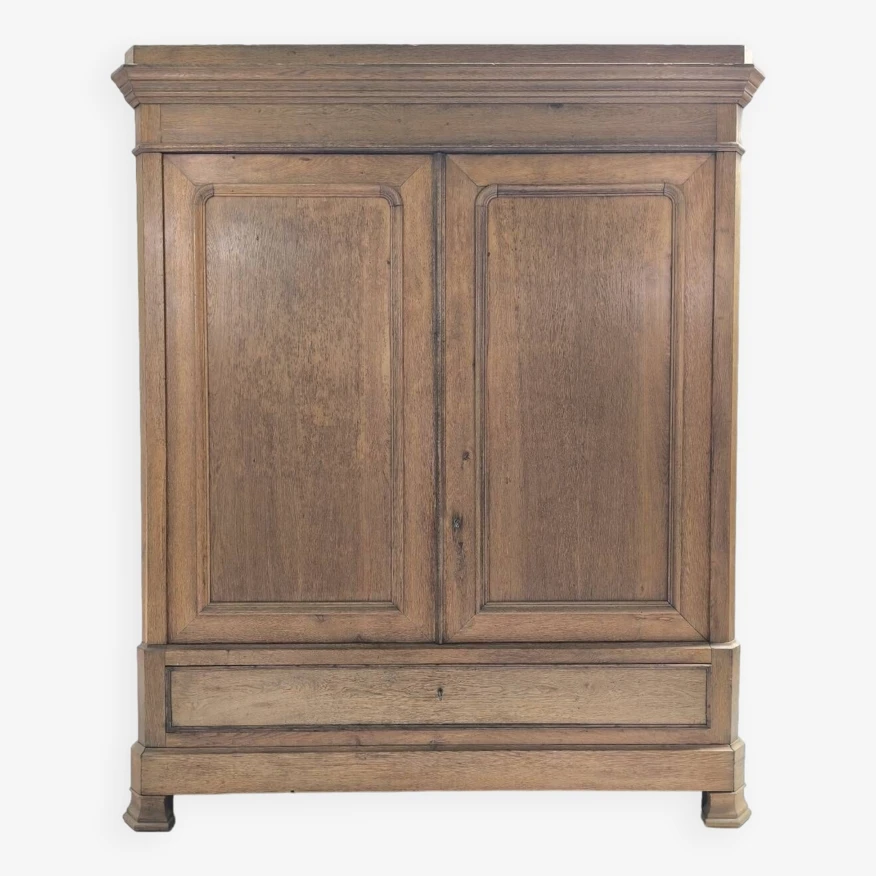 Louis Philippe Linen Cupboard In Blond Oak 18 Louis Philippe Linen Cupboard In Blond Oak - Image 18