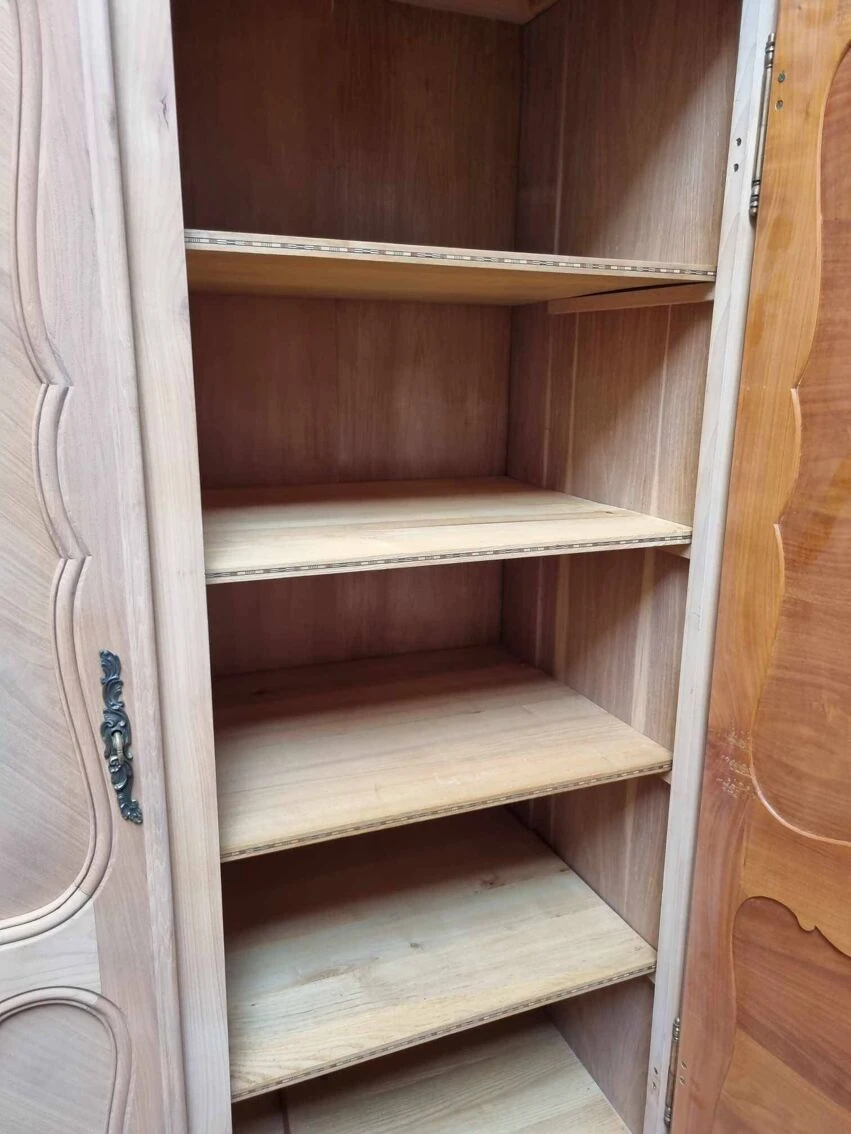 3 Door Wardrobe In Natural Wood 19 3 Door Wardrobe In Natural Wood - Image 19