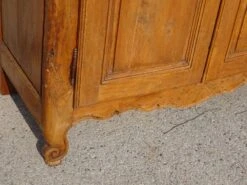 Light Wooden Cupboard, Very Old 39 Light Wooden Cupboard, Very Old -Bookcases Sales a0f3dd1d 3904 4236 985e 7510fedfac82