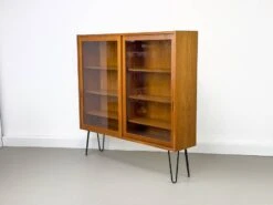 Meuble Danois En Teck Avec Portes En Verre Par Carlo Jensen Pour Hundevad & Co, 1960s -Bookcases Sales a11203b9 255f 4986 8fdc 2a2b68db0482