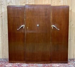 3-door Mahogany Wardrobe In Art Deco Style From The 1950s, Removable Into 3 Parts -Bookcases Sales a1830b42 c665 446a 9d40 edc600cb01fa