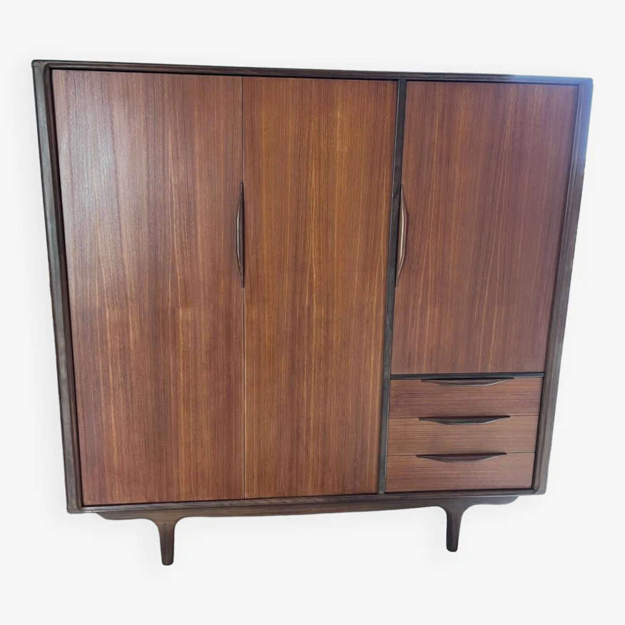 Teak Dressing Room 3 Teak Dressing Room - Image 3