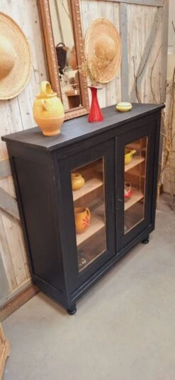 Old Display Cabinet On Legs -Bookcases Sales a634788d 5ac0 4574 8837 aa4fcf865f42