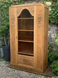 Parisian Art Deco Glass Cabinet In Raw Wood 1930 -Bookcases Sales a6afa154 4934 43c7 8099 384bf903a87e