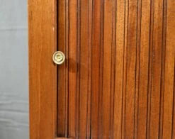 Small Mahogany Living Room Table, Louis XVI Period – Late 18th Century -Bookcases Sales af69ca8f 2f32 45ae a100 8716256e771b