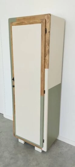 Mado Locker Room -Bookcases Sales b0dee6c6 c8c8 4122 a3c0 0279e1b326eb