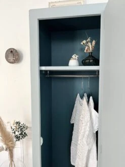 1950s Wardrobe 14 1950s Wardrobe -Bookcases Sales b25c9641 a6a3 4aac b208 535ebe34c35f