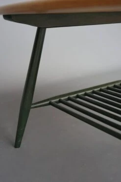 Table Basse Par Lucian Ercolani Pour Ercol, Années 1950 -Bookcases Sales b6f977ca 85ca 47f9 9d1c 9e2573626c9c