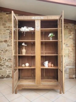 Showcase Cabinet -Bookcases Sales b8d0a4f4 49d8 4d4f 979f 338da13931cc