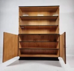 Showcase In Walnut By Jindřich Halabala From UP Zavody, 1950s -Bookcases Sales b8f4026a 5c95 4248 b2f8 e7fb665ea8b2