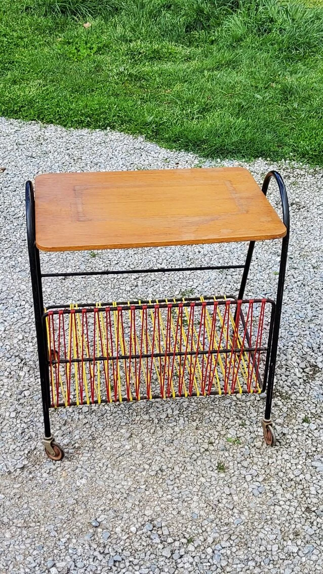 Vintage Side Table In Golden Blond Oak, Black Metal Base And Red And Yellow Scoubidous 20 Vintage Side Table In Golden Blond Oak, Black Metal Base And Red And Yellow Scoubidous - Image 20