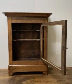 Verriot Or Walnut Display Case 30 Verriot Or Walnut Display Case -Bookcases Sales bc0baad7 dcb3 413f 8be9 06d585575f41