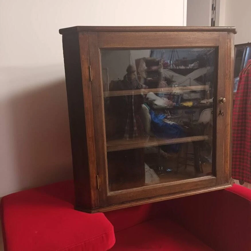 VIntage Oak Corner Cupboard - Vintage Oak Corner Cupboard 3 VIntage Oak Corner Cupboard - Vintage Oak Corner Cupboard - Image 3