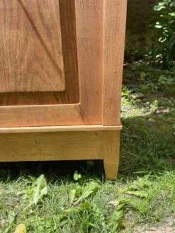 Raw Wood Display Case With 3 Doors, Oak -Bookcases Sales be037a73 ec3a 4d4a b7c4 297e994a2096