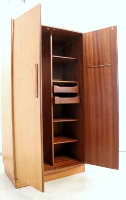 G-Plan Kledingkast 'Ludlow' -Bookcases Sales be74d935 0918 4689 88b9 faf1c8c51a51