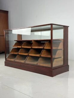 Counter Didplay 15 Counter Didplay -Bookcases Sales beae0c58 84dd 444a 8f32 a03b63d436ea