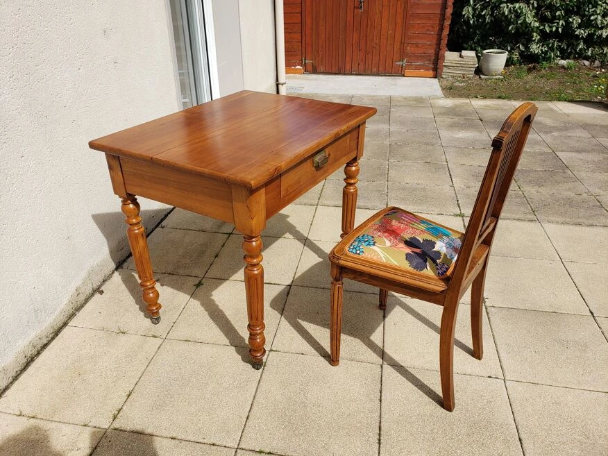 Side Table Or Small Desk With Chair 10 Side Table Or Small Desk With Chair - Image 10