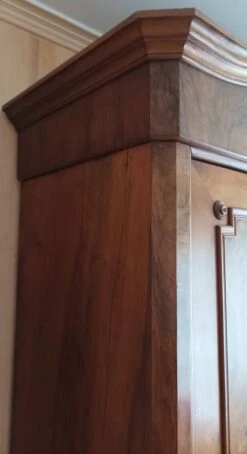 Louis Philippe Walnut Wardrobe -Bookcases Sales c00ddeae 5bb0 4e82 9ade e93c0c018e0f