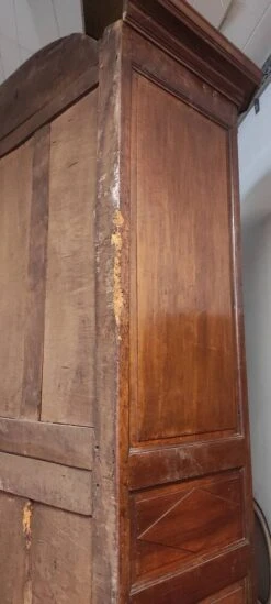 Old Louis XV Cabinet From The 18th Century In Oak -Bookcases Sales c1b66d27 4018 40ea 86d0 c1da0966a2bc