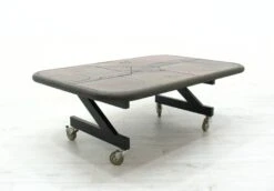 Brutalist Coffee Table, 1980s 28 Brutalist Coffee Table, 1980s -Bookcases Sales c53fc211 c55b 47be bb2a b4bb4397f5a2