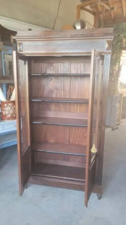 Louis Philippe Period Walnut Library Showcase 28 Louis Philippe Period Walnut Library Showcase -Bookcases Sales c6aec763 057f 41a2 91ab 4de200962709