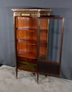 Mahogany Showcase, Transition Louis XV Louis XVI Style – 1900 -Bookcases Sales c759e1c4 5dff 4d8b a81d 071f007bfb3d