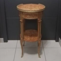 Pedestal Table Or Living Room Table In Louis XV Style Marquetry -Bookcases Sales c834e7ea 96b5 4729 b0fa 60e692d9880f