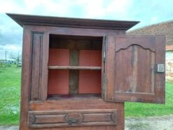 Walnut Bonnetière 19th -Bookcases Sales cb62afcc 9c45 4763 a28c 8eb2336c257c