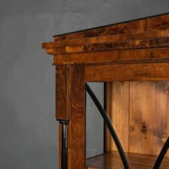 Biedermeier Display Cabinet, Walnut Wood, Germany, 19th Century 25 Biedermeier Display Cabinet, Walnut Wood, Germany, 19th Century -Bookcases Sales cf39ce54 a4ec 4f1d ab46 27eb5ad24e80