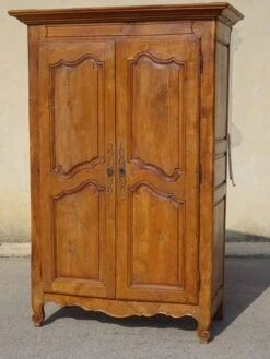 Light Wooden Cupboard, Very Old 30 Light Wooden Cupboard, Very Old -Bookcases Sales d07d4460 af69 42dc af75 fda4f0378a9e