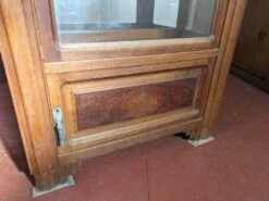 Old Art Deco Showcase In Solid Wood -Bookcases Sales d0d5da21 d7e8 4367 a228 e5ae2c7ba433