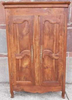 19th Century Wardrobe -Bookcases Sales d127276e c169 40e1 8a9e a8ac4e0282eb