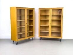 Vintage Oak Cabinet With Glass Doors From WK Möbel, 1970s -Bookcases Sales d4259036 f544 4982 91b5 44fec9ae14fd