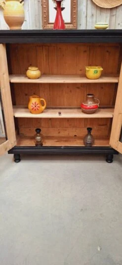 Old Display Cabinet On Legs -Bookcases Sales d48970d9 5533 476f 9bb4 91d7a8162321