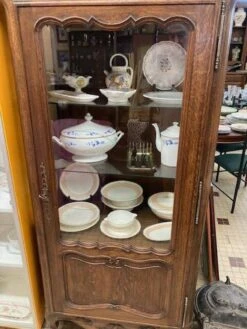 1 Door Display Case -Bookcases Sales d56dd89f 03d6 4b91 b82c e3277f71de06