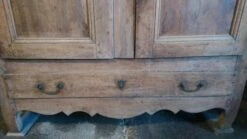 Old Bressane Wardrobe In Walnut And Beech -Bookcases Sales d638643d efc2 4e6e ac92 a3e41e19f426