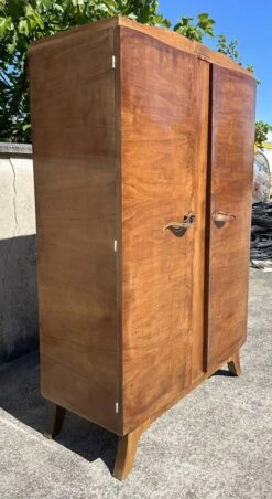 Wooden Wardrobe, 30s/40s, Wardrobe, Shelves -Bookcases Sales d6b23e14 f307 4b98 900d f9a261e4dfec