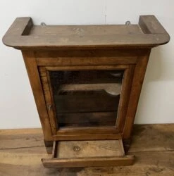 Verriot Or Walnut Display Case 27 Verriot Or Walnut Display Case -Bookcases Sales d74419d9 810a 49ff 9f4e 2d0f4ba0620f