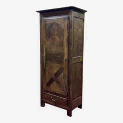 Rustic Bonnetière In 20th Century Chestnut -Bookcases Sales e32ddf56 0602 40a8 a804 90d2b476716f