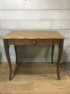 Oak Table/desk 11 Oak Table/desk -Bookcases Sales e50fb9a3 6918 4893 86b3 4881c2db0b20