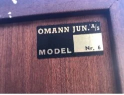 4-module Rosewood Bookcase Model No 4 By Danish Designer Omann Jun 1960 21 4-module Rosewood Bookcase Model No 4 By Danish Designer Omann Jun 1960 -Bookcases Sales e6b40b56 bbe7 4035 8331 e6a33c80b31a