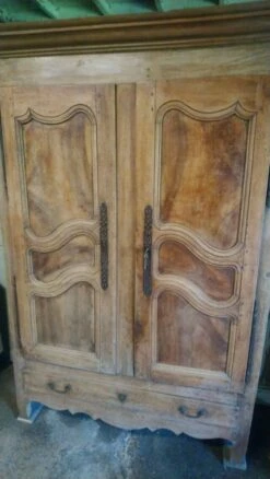 Old Bressane Wardrobe In Walnut And Beech -Bookcases Sales e87b8e75 6bb8 4479 8f23 f8ab86464326