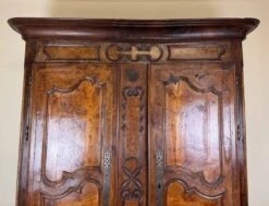 Louis XV Period Wardrobe In Walnut And Elm Bourg En Bresse Region -Bookcases Sales e90d52c0 bbc9 485e a8d1 957011958a16